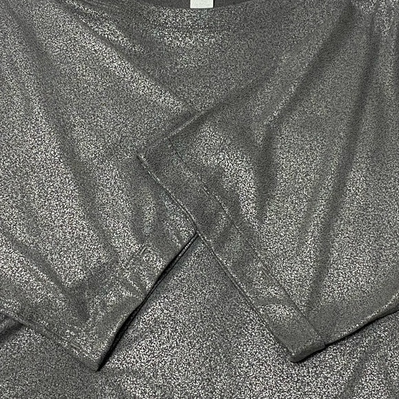 Lululemon SoulCycle To The Beat crop tee NWT LIMITED EDITION Size 4 Metal Gray - Picture 9 of 15